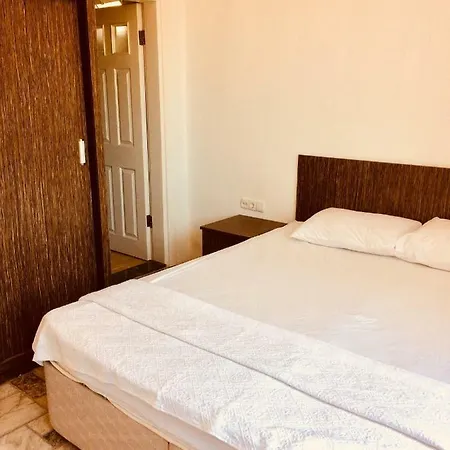 Aparthotel Alice *